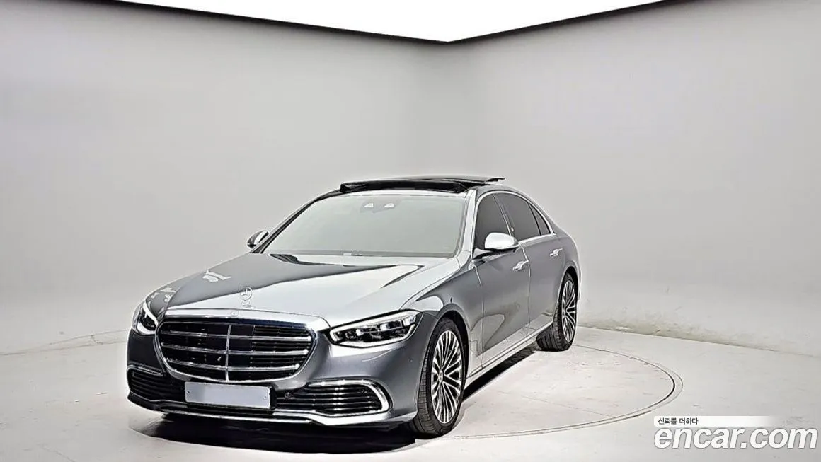 Mercedes-Benz S-Class — фото 1