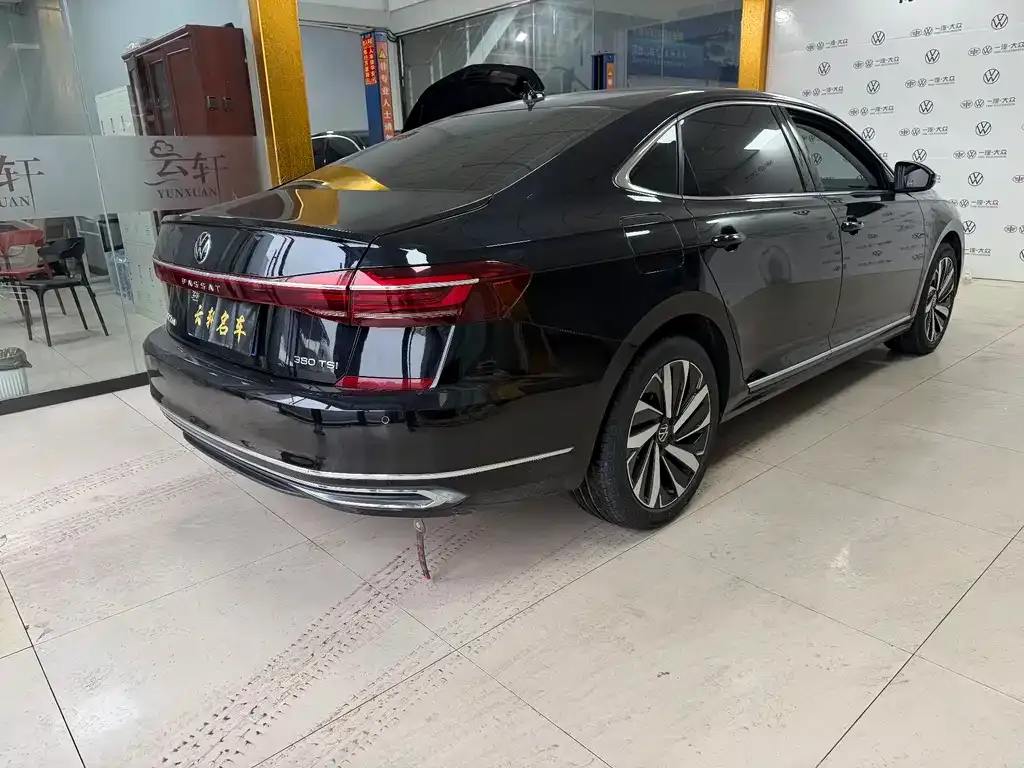 Volkswagen Passat — фото 3