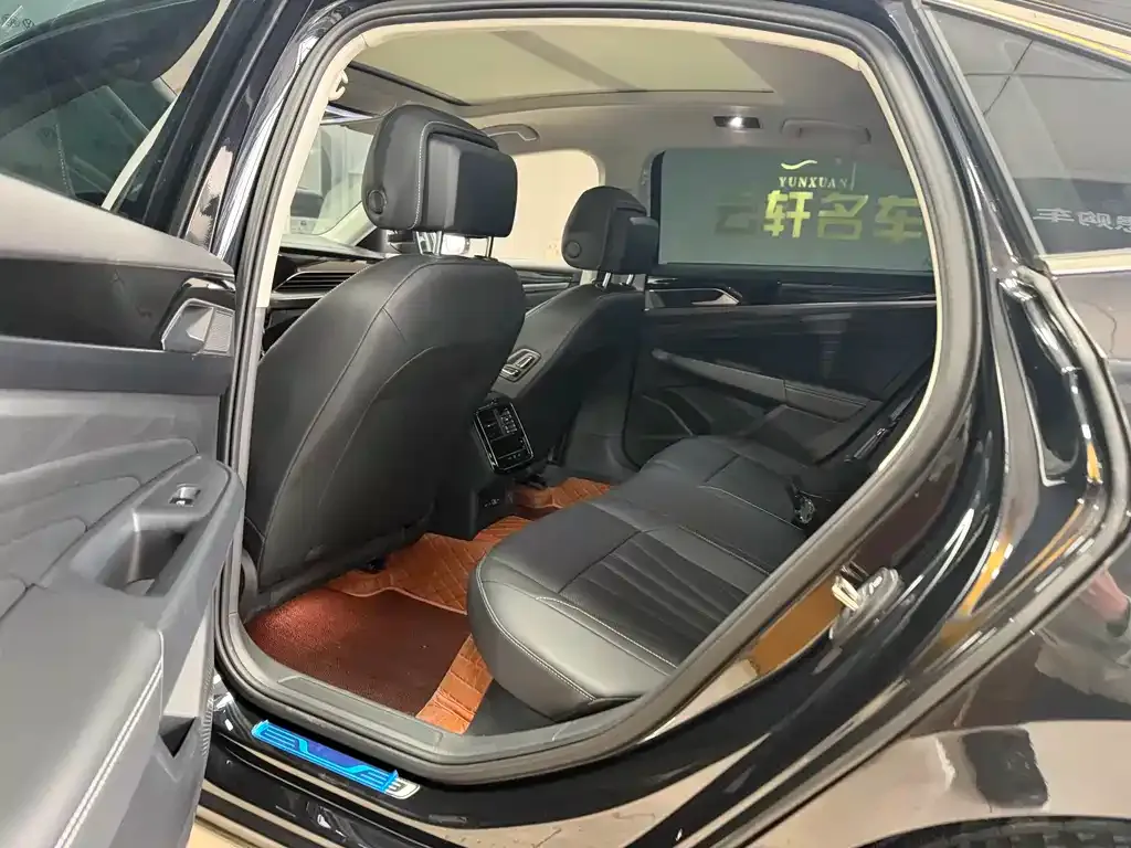 Volkswagen Passat — фото 4