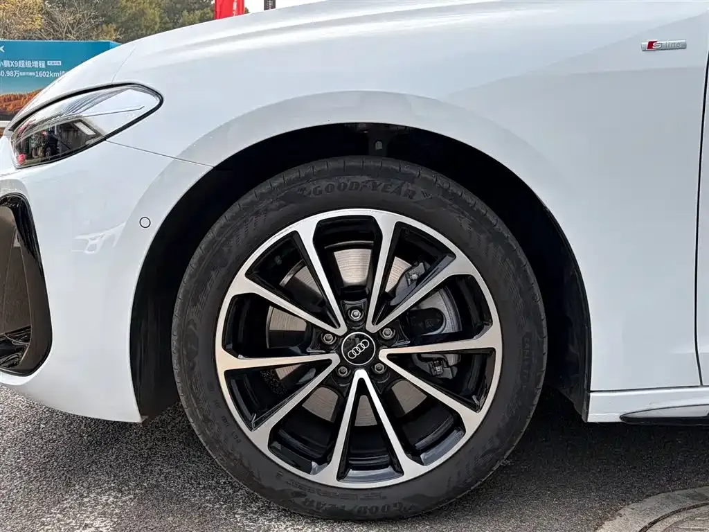 Audi A5L — фото 10