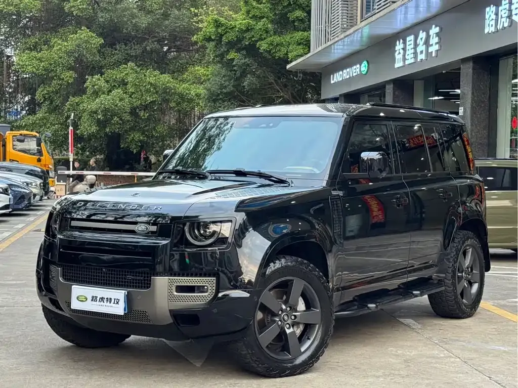 Land Rover Defender — фото 1
