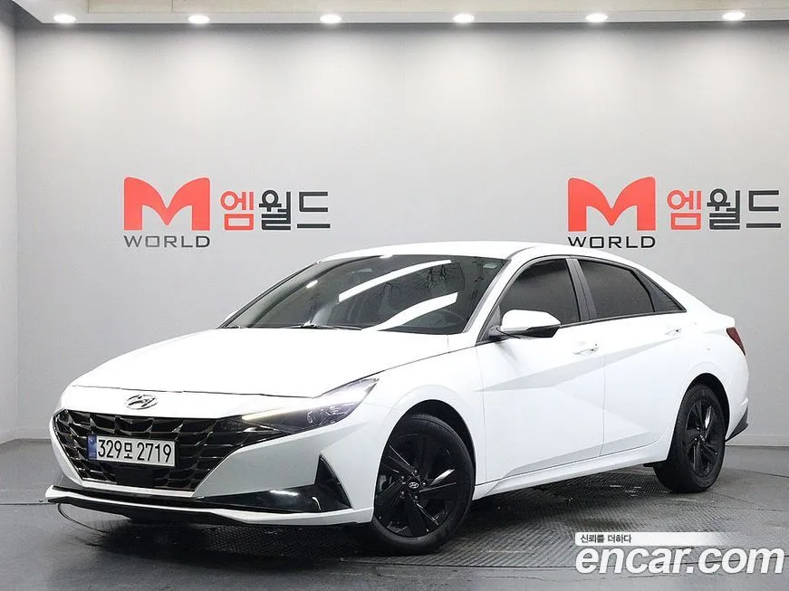 Hyundai AVANTE — фото 1