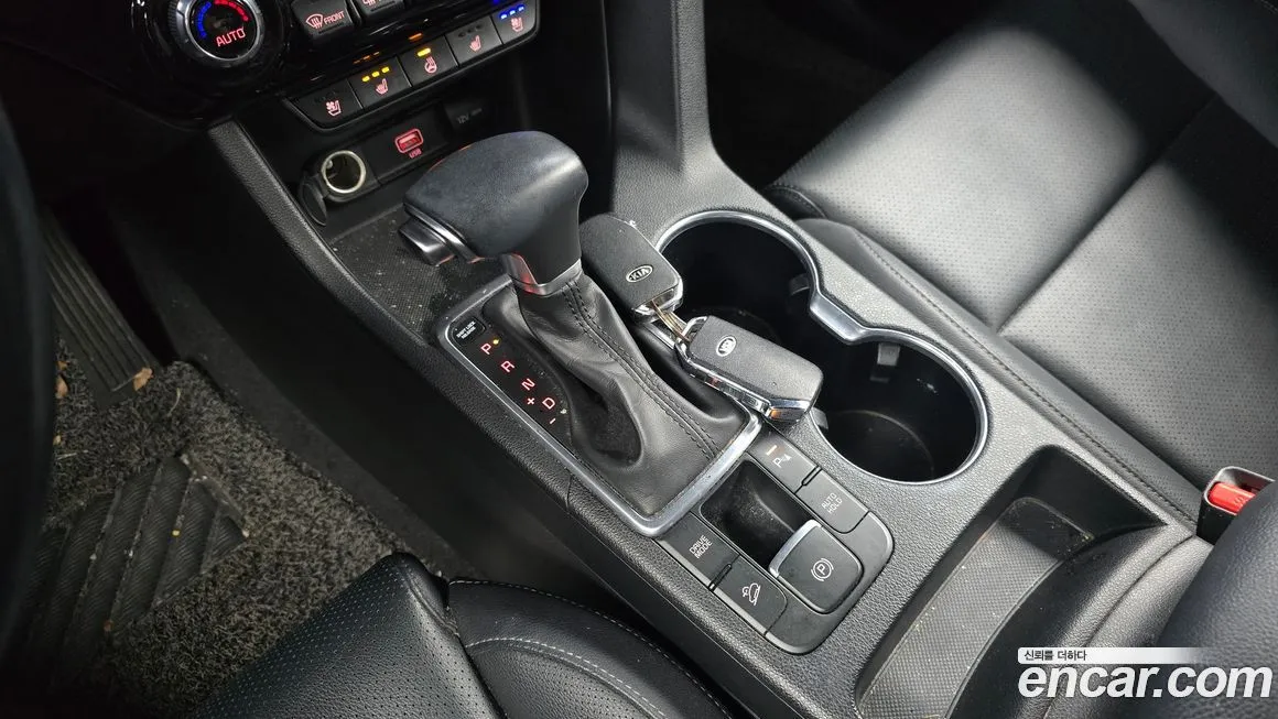 Kia Sportage — фото 8
