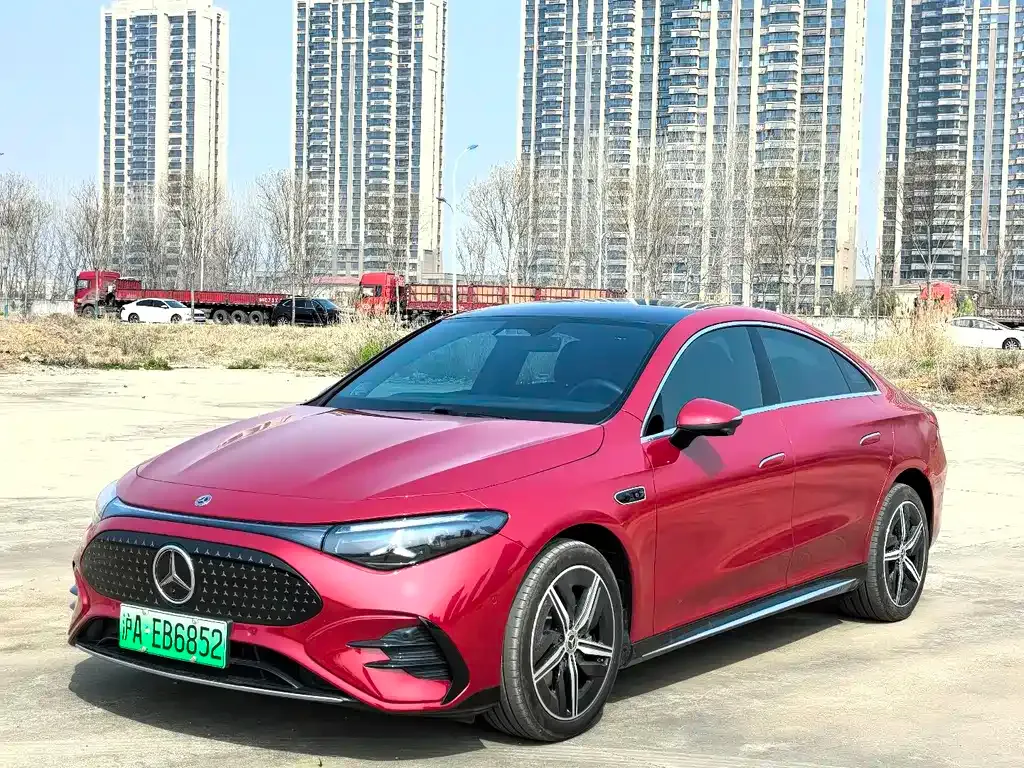 Mercedes-Benz CLA PHEV — фото 1