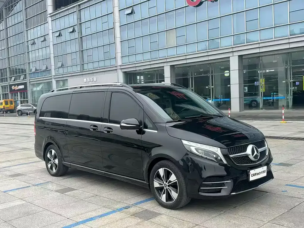 Mercedes-Benz V-Class — фото 10