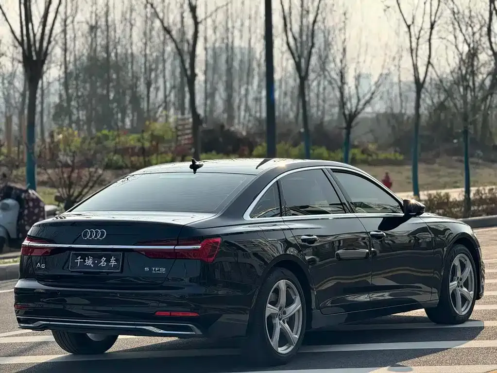 Audi A6L — фото 7