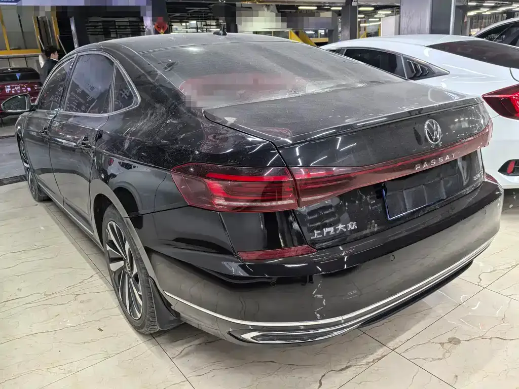 Volkswagen Passat — фото 5