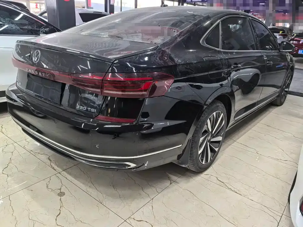 Volkswagen Passat — фото 6