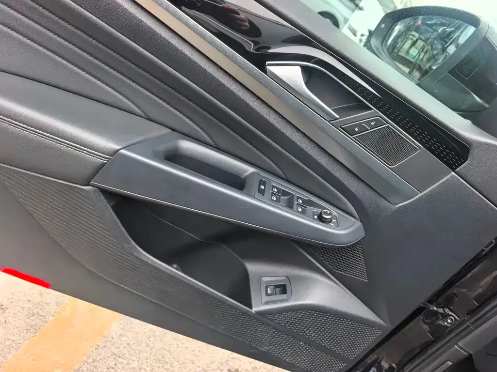 Volkswagen Passat — фото 4