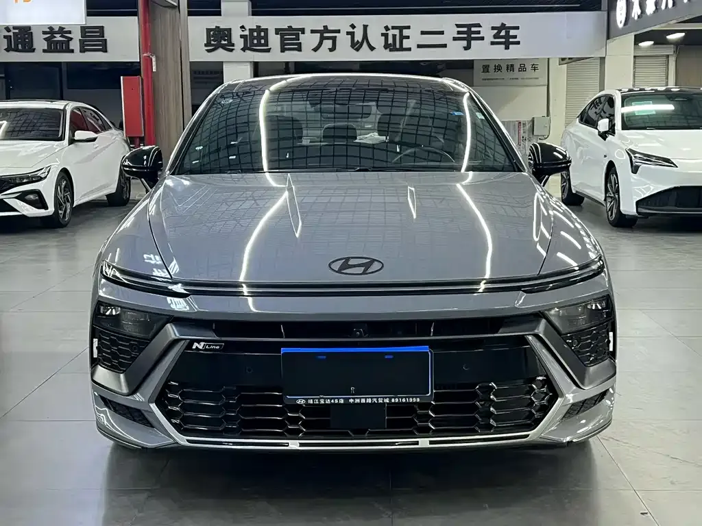 Hyundai Sonata — фото 1