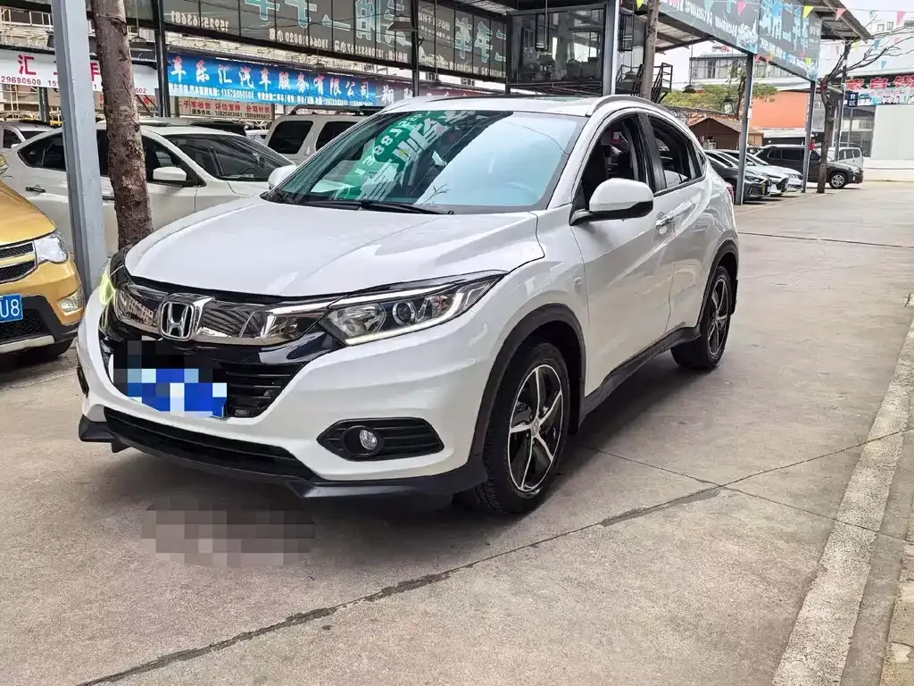 Honda Vezel — фото 1