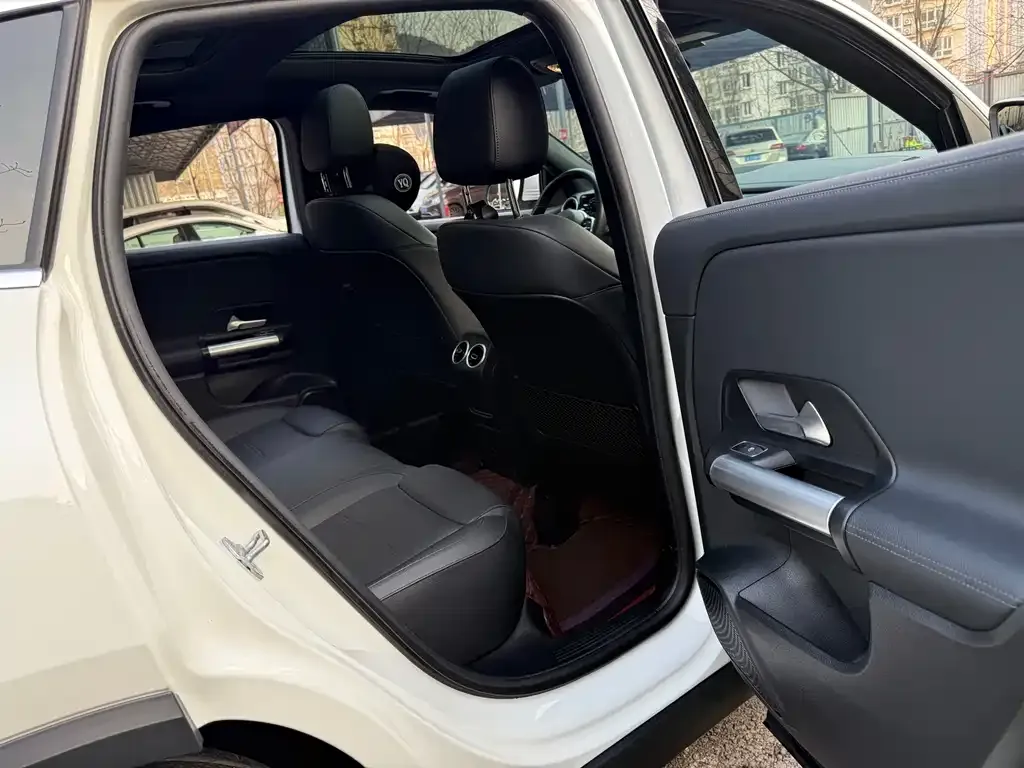 Mercedes-Benz GLA — фото 5