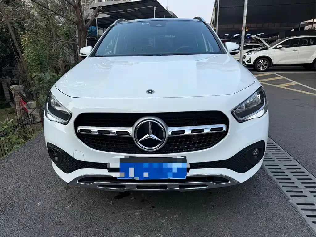 Mercedes-Benz GLA — фото 8