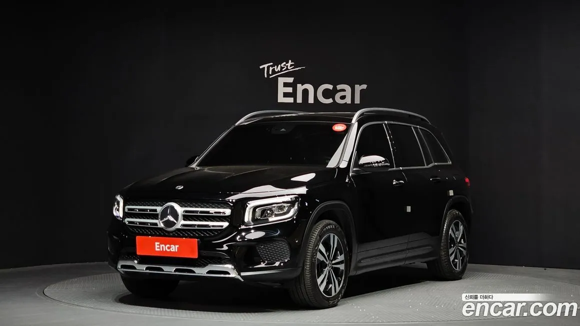 Mercedes-Benz GLB-Class — фото 1