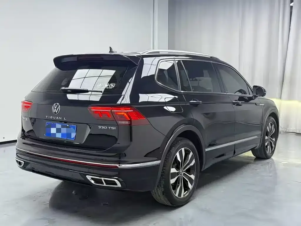 Volkswagen Tiguan L — фото 3