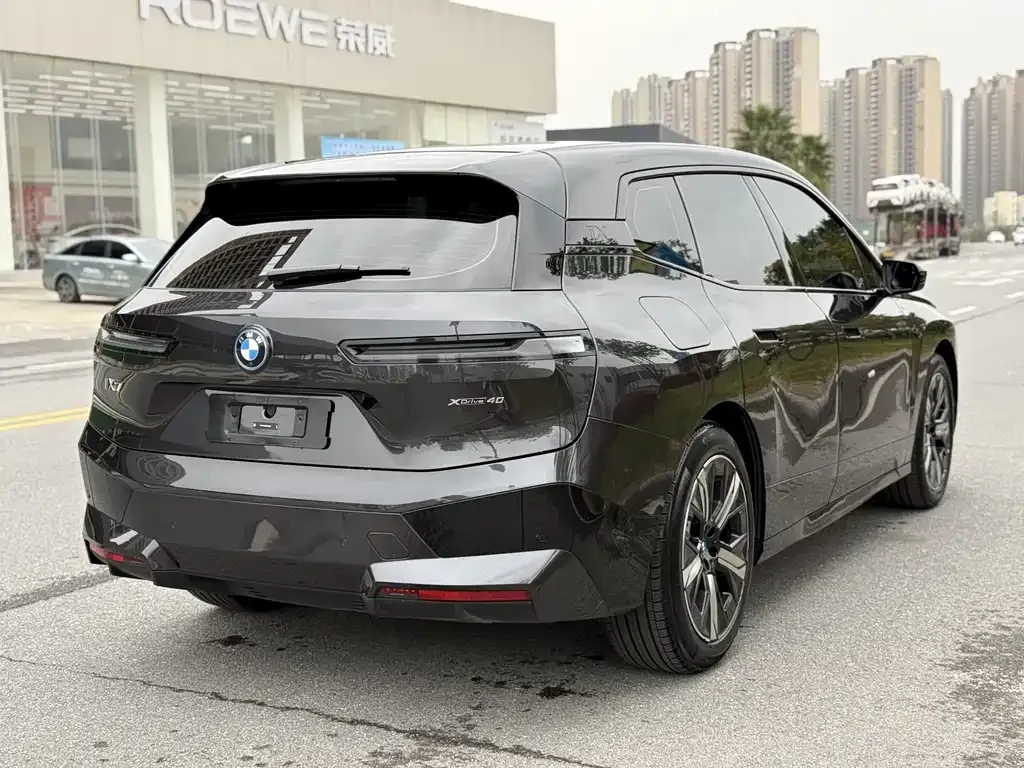 BMW iX — фото 10