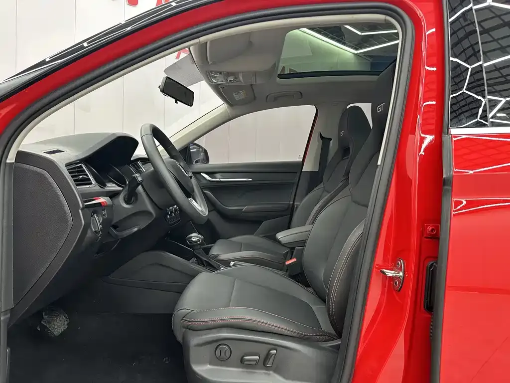 Skoda Kamiq — фото 3