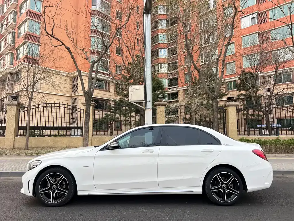 Mercedes-Benz C-Class — фото 10