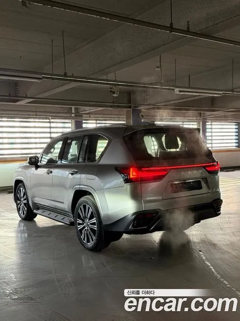 Lexus LX — фото 6