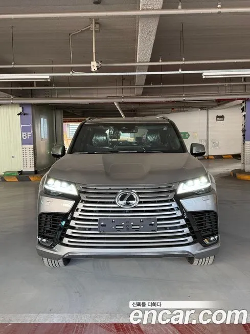 Lexus LX — фото 4