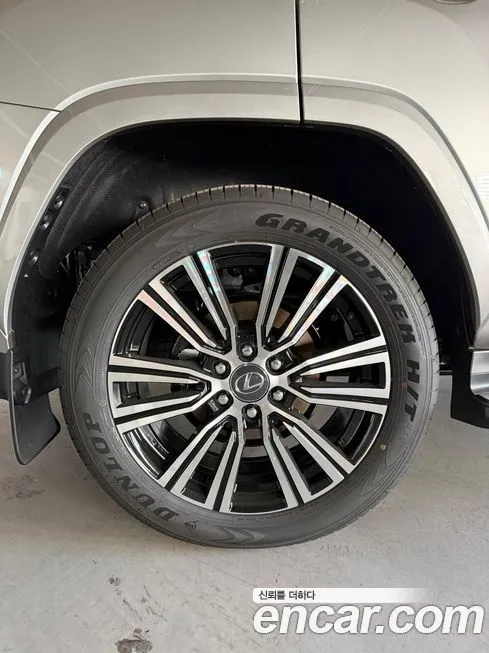 Lexus LX — фото 2