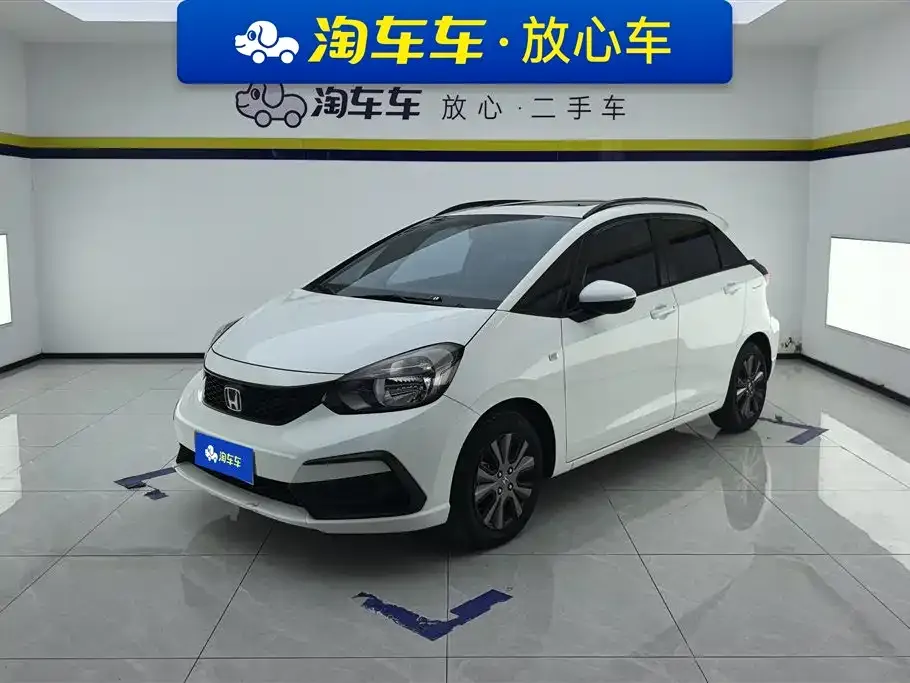 Honda Fit — фото 1