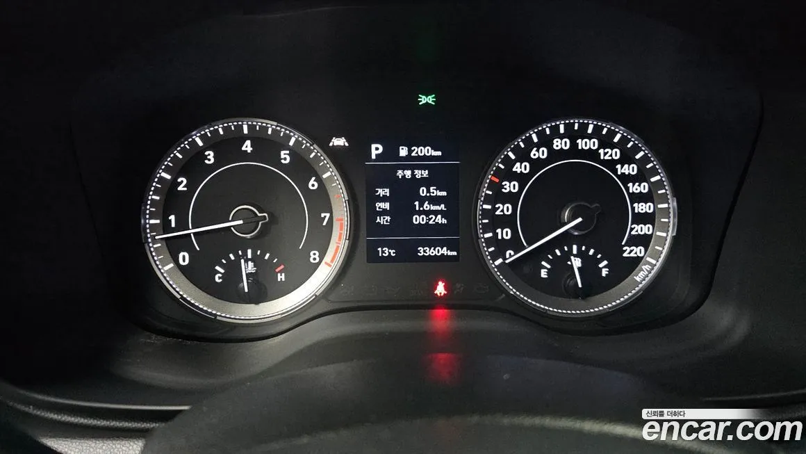 Hyundai Venue — фото 2