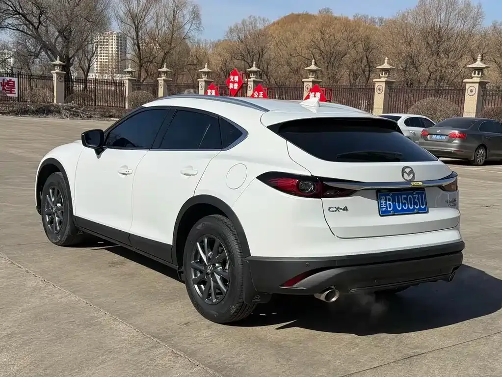Mazda CX-4 — фото 8