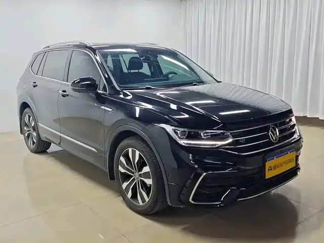 Volkswagen Tiguan L — фото 6