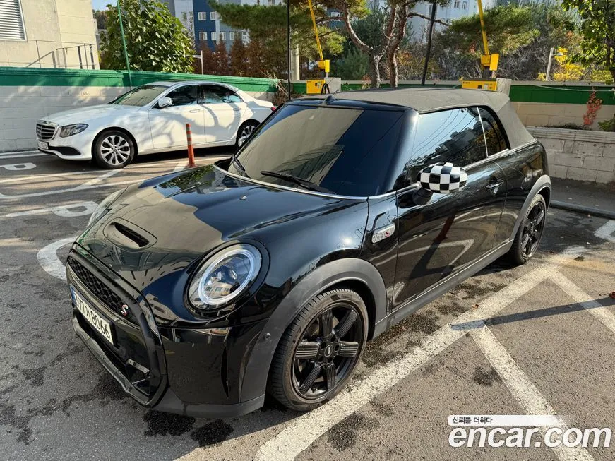 Mini Cooper Convertible — фото 1