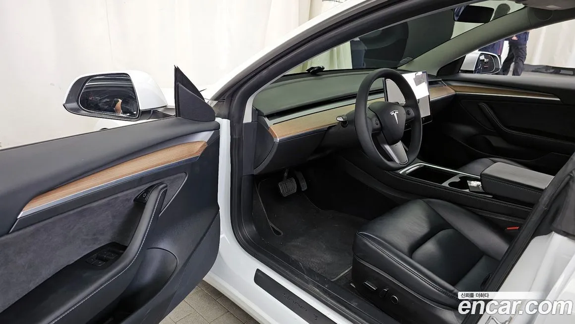 Tesla Model 3 — фото 2