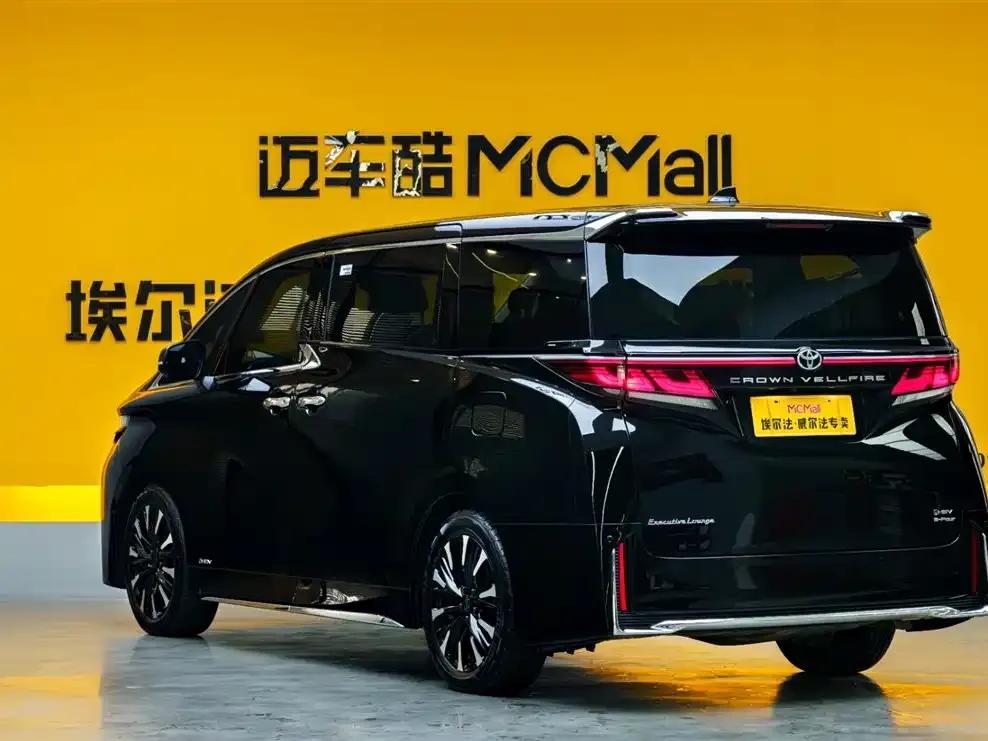 Toyota Vellfire — фото 10