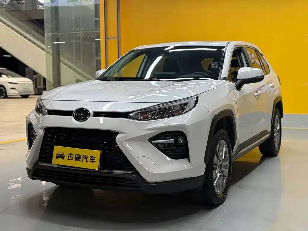 Toyota Wildlander — фото 1