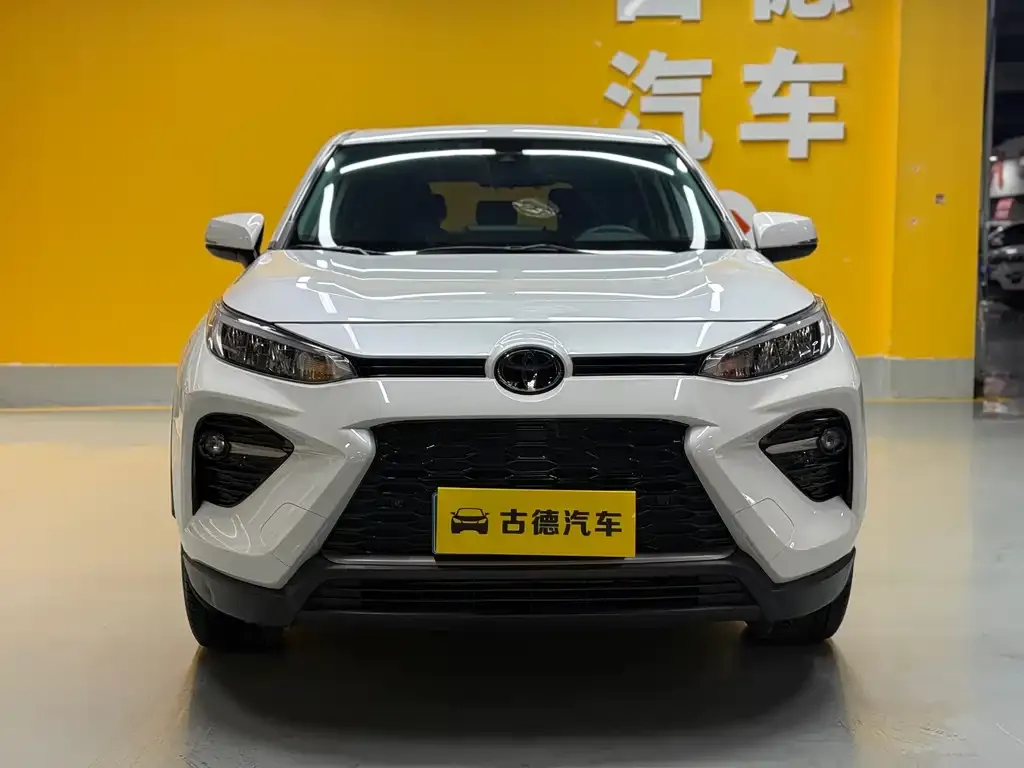 Toyota Wildlander — фото 10