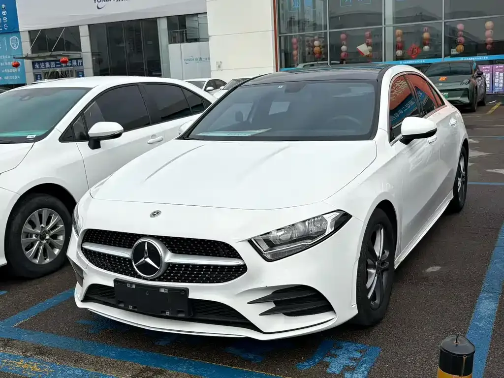 Mercedes-Benz A-Class — фото 1