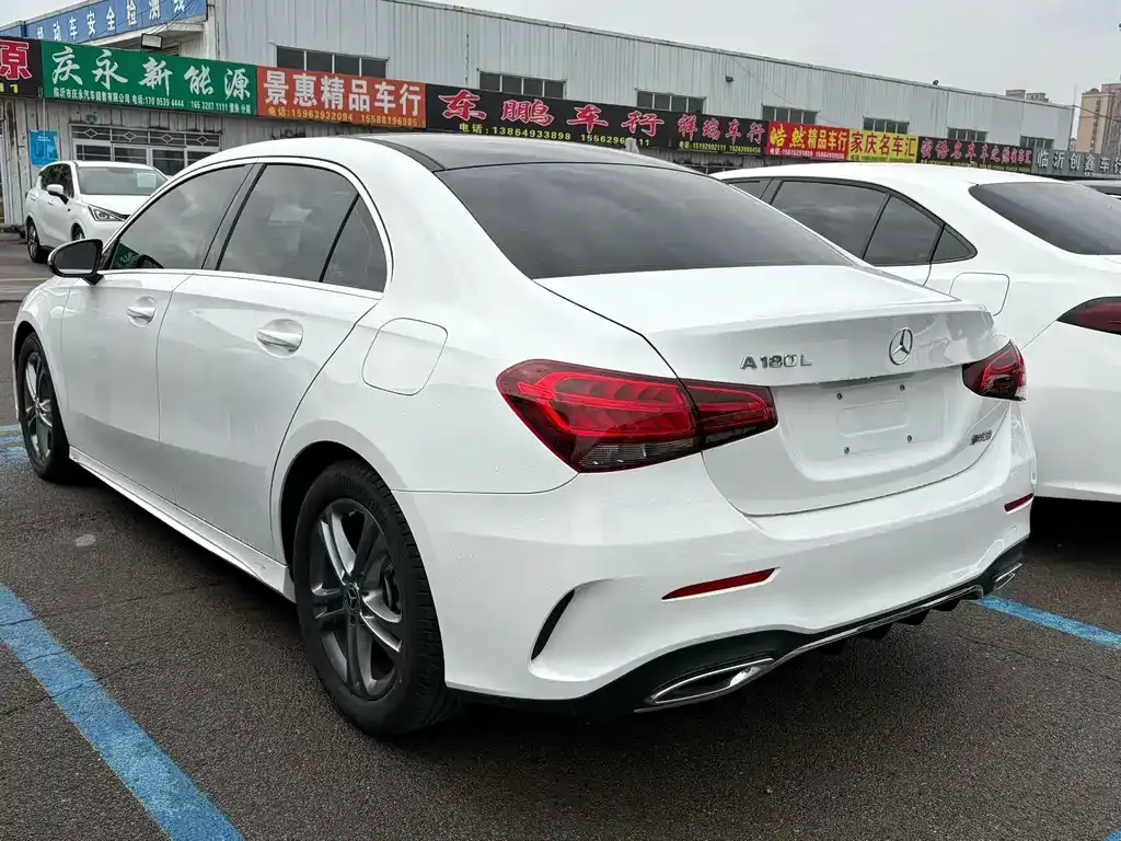 Mercedes-Benz A-Class — фото 9