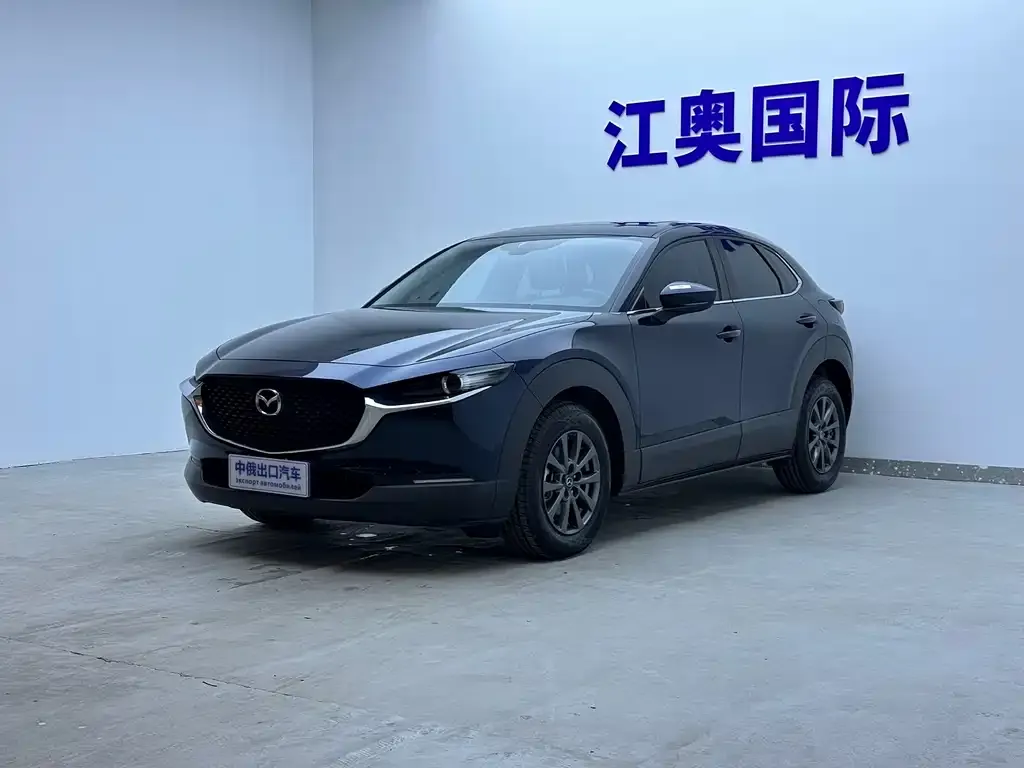 Mazda CX-30 — фото 1