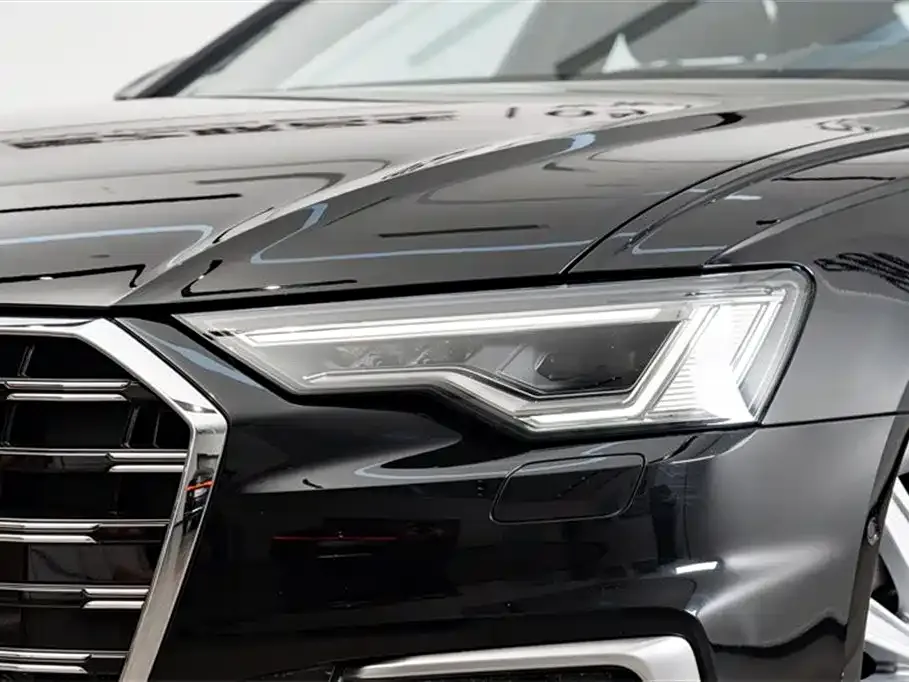 Audi A6L — фото 7