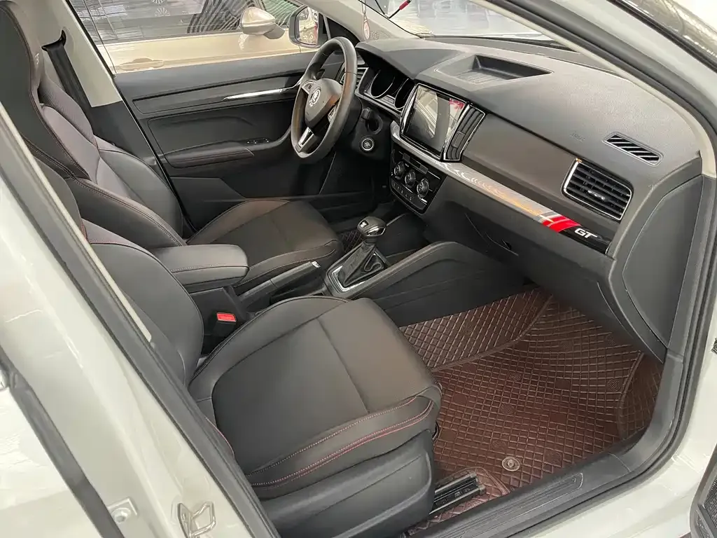 Skoda Kamiq — фото 3