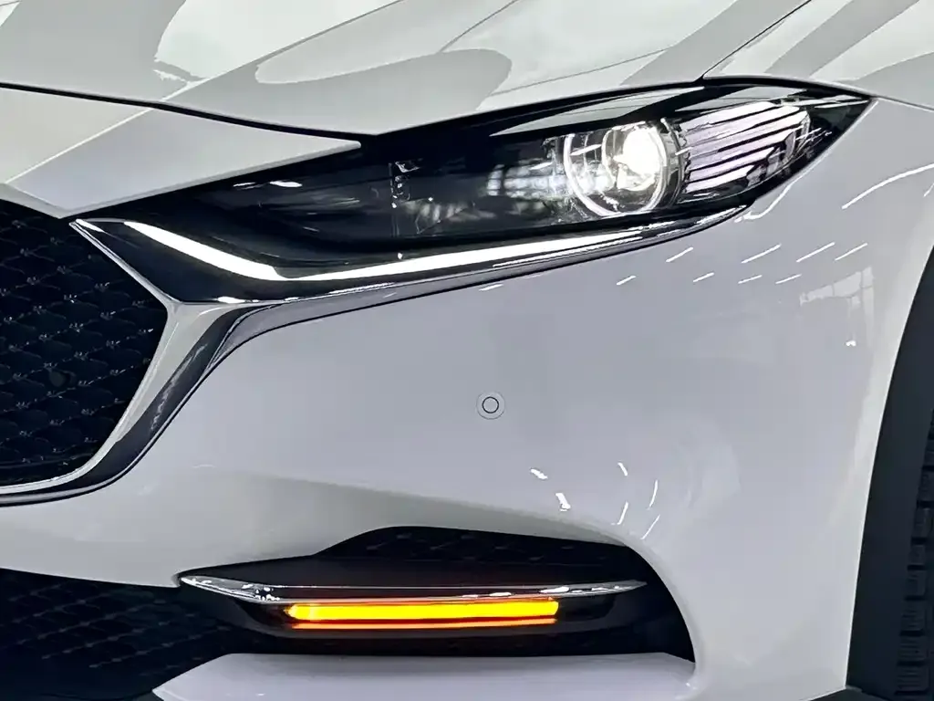 Mazda CX-4 — фото 10