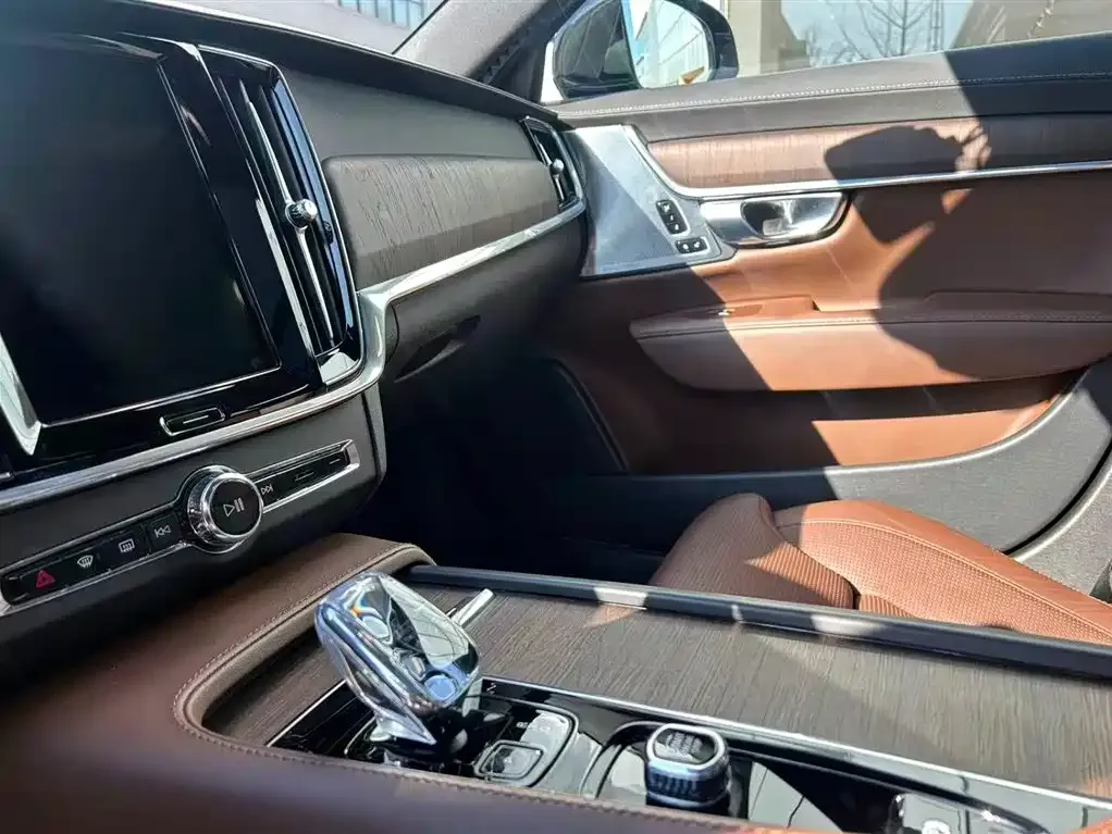 Volvo S90 — фото 2