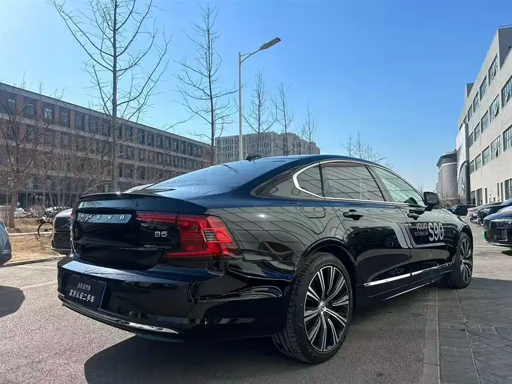Volvo S90 — фото 9
