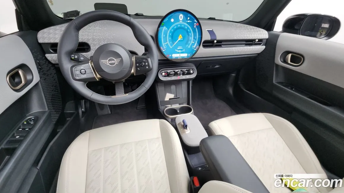 Mini Cooper Convertible — фото 10