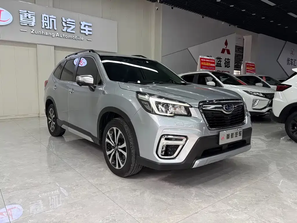 Subaru Forester — фото 2