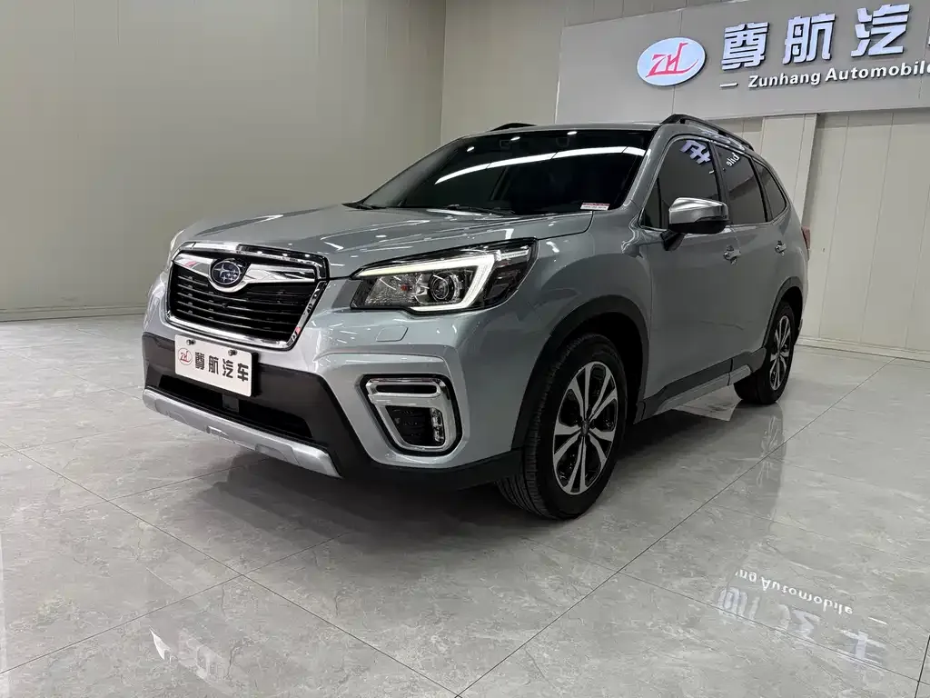 Subaru Forester — фото 7