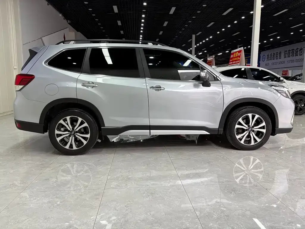 Subaru Forester — фото 3