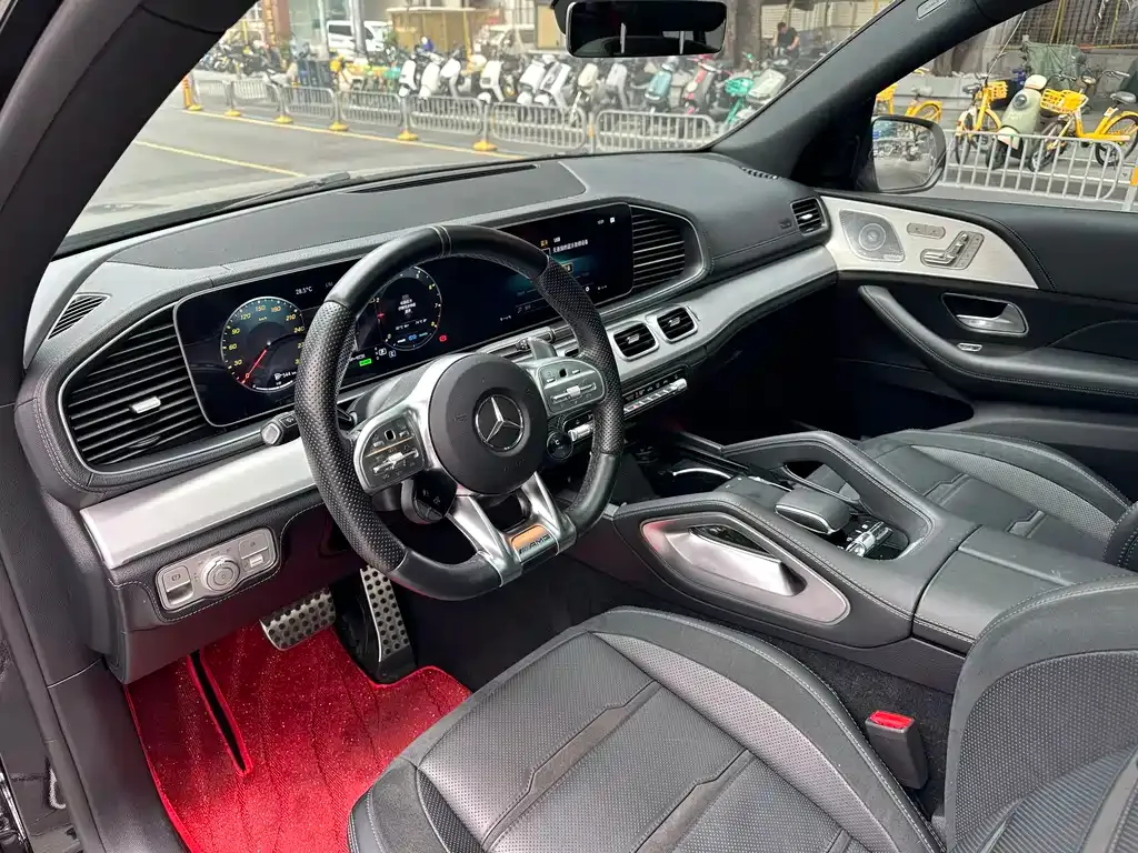 Mercedes-Benz GLE AMG — фото 7