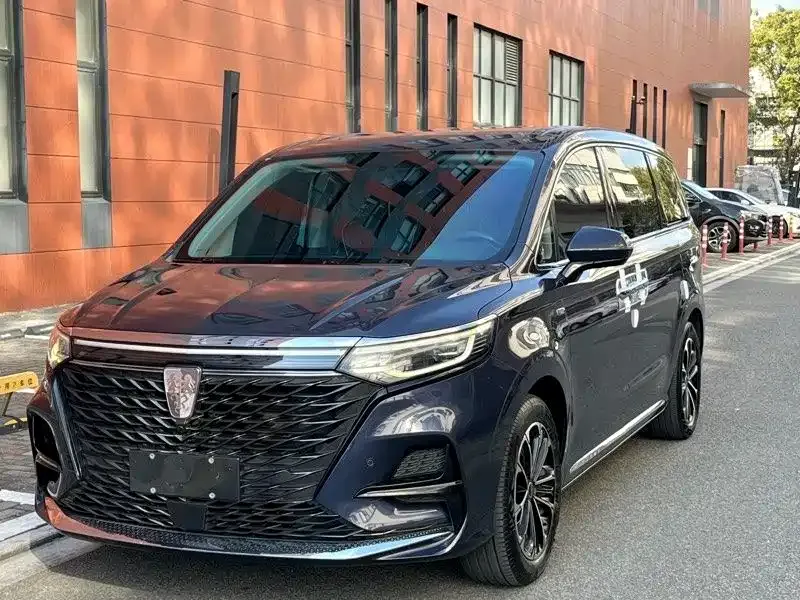 Roewe iMAX8 — фото 1
