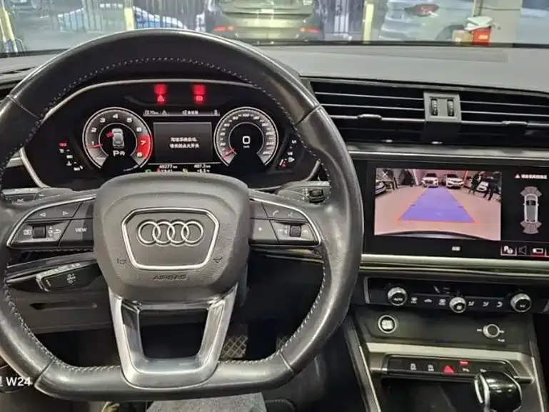 Audi Q3 — фото 10