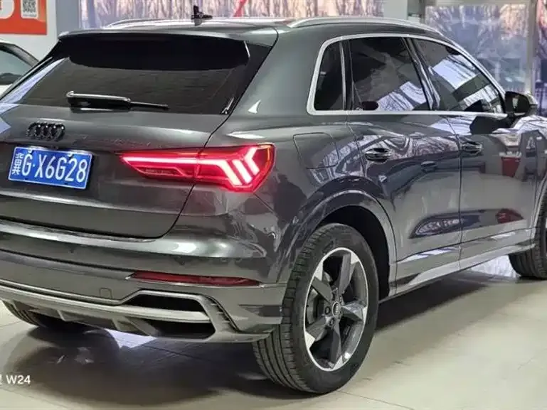 Audi Q3 — фото 8